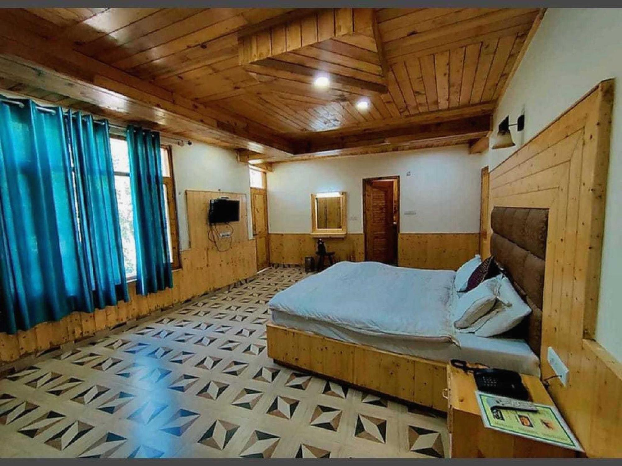 Hotel O Antriksh Cottage Manāli Eksteriør bilde