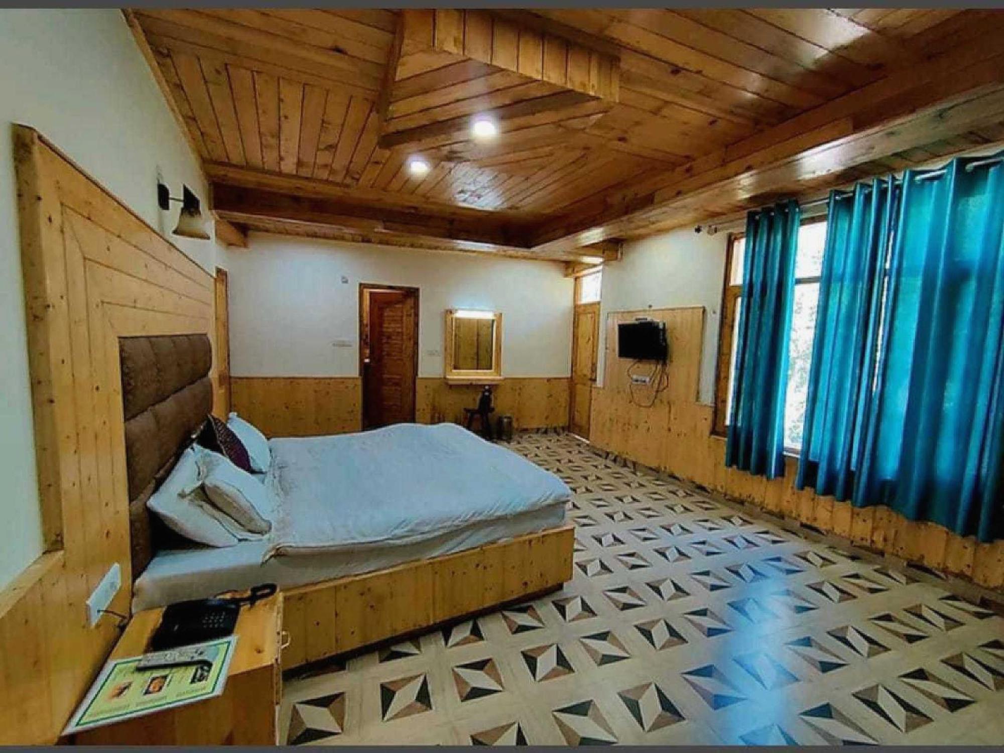Hotel O Antriksh Cottage Manāli Eksteriør bilde