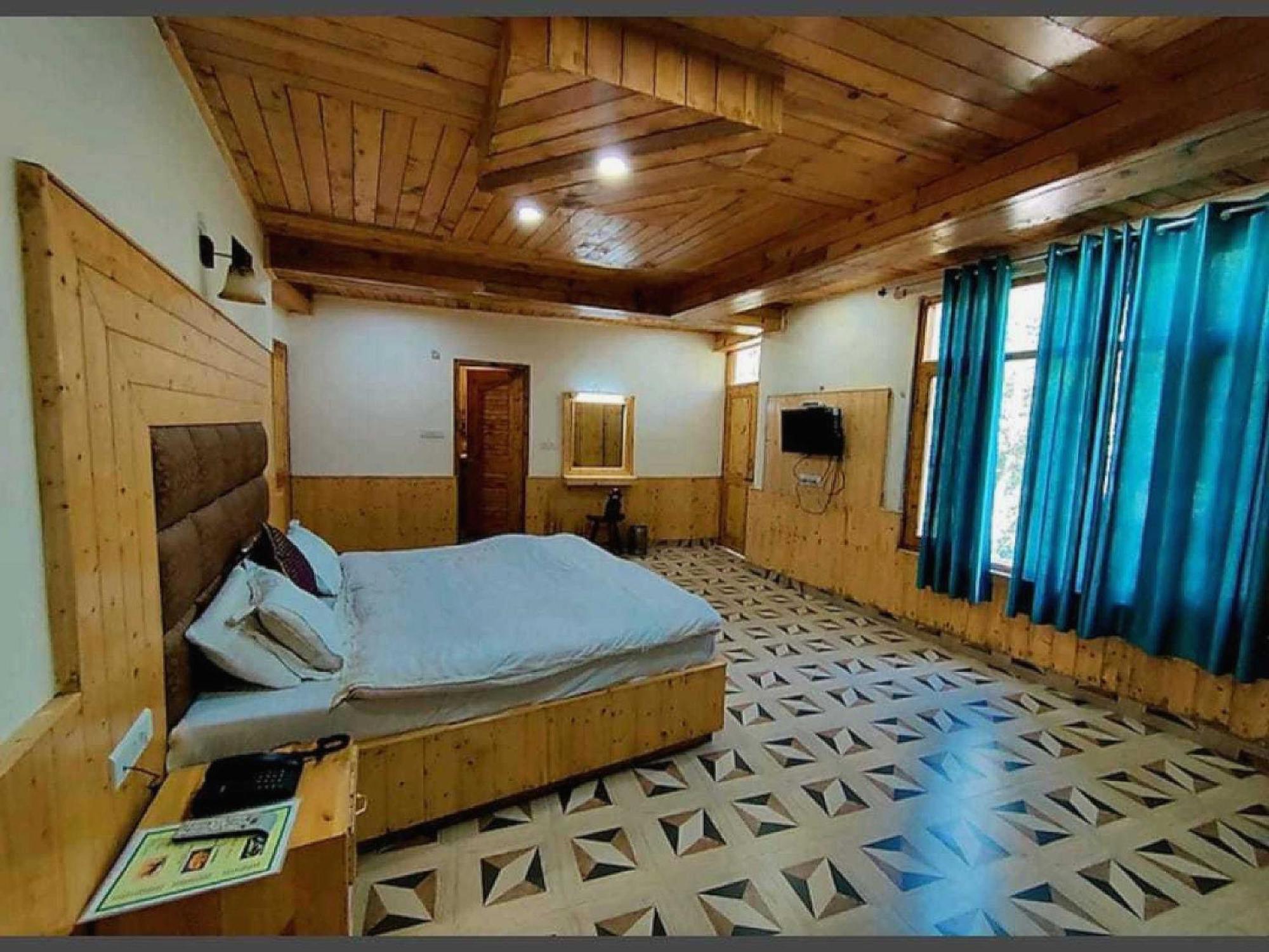 Hotel O Antriksh Cottage Manāli Eksteriør bilde