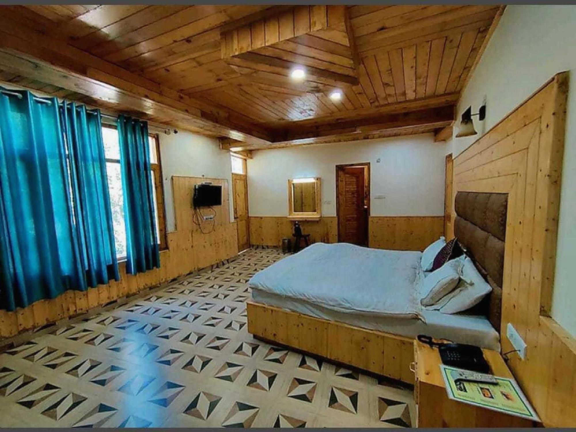 Hotel O Antriksh Cottage Manāli Eksteriør bilde