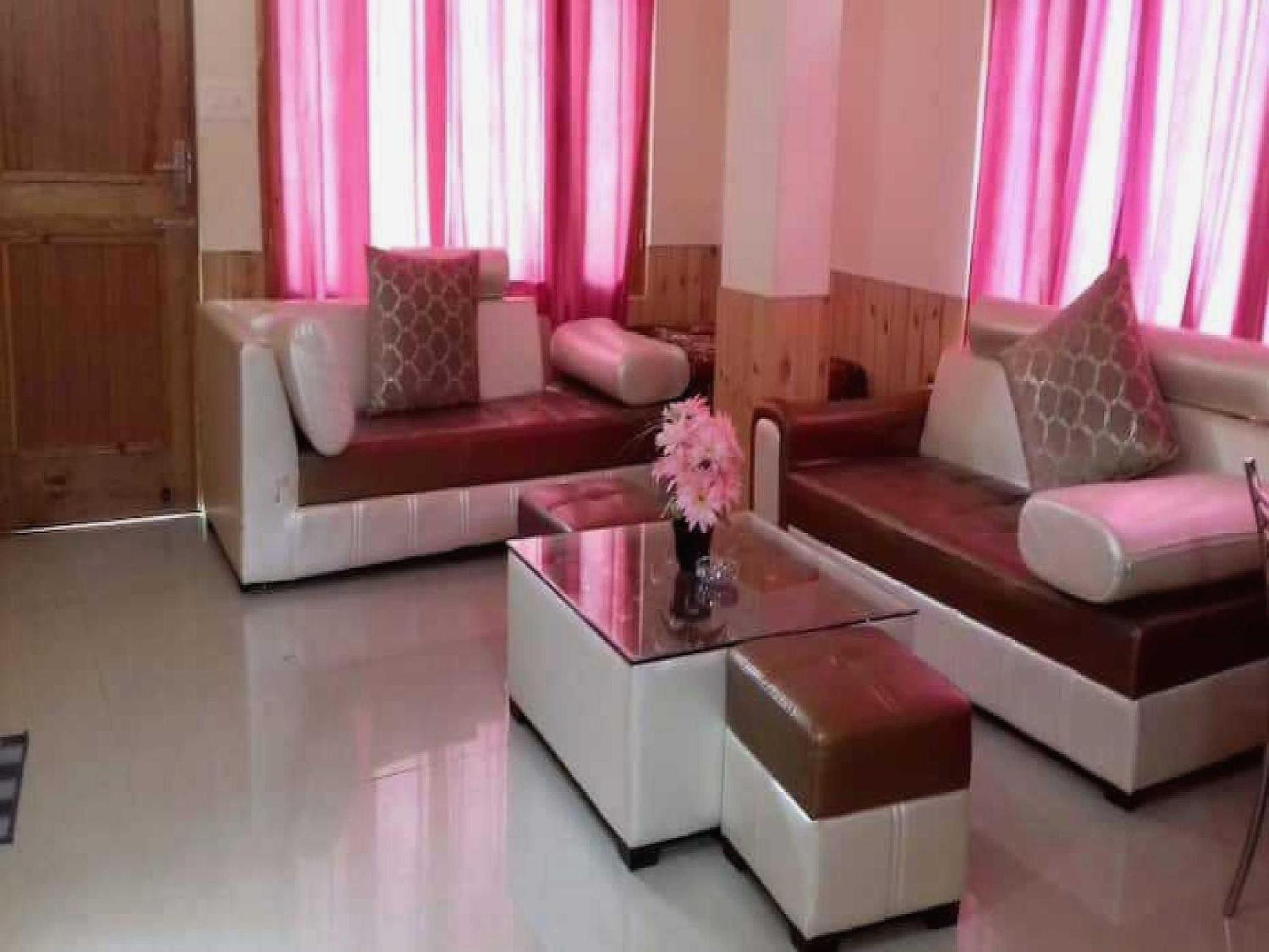 Hotel O Antriksh Cottage Manāli Eksteriør bilde