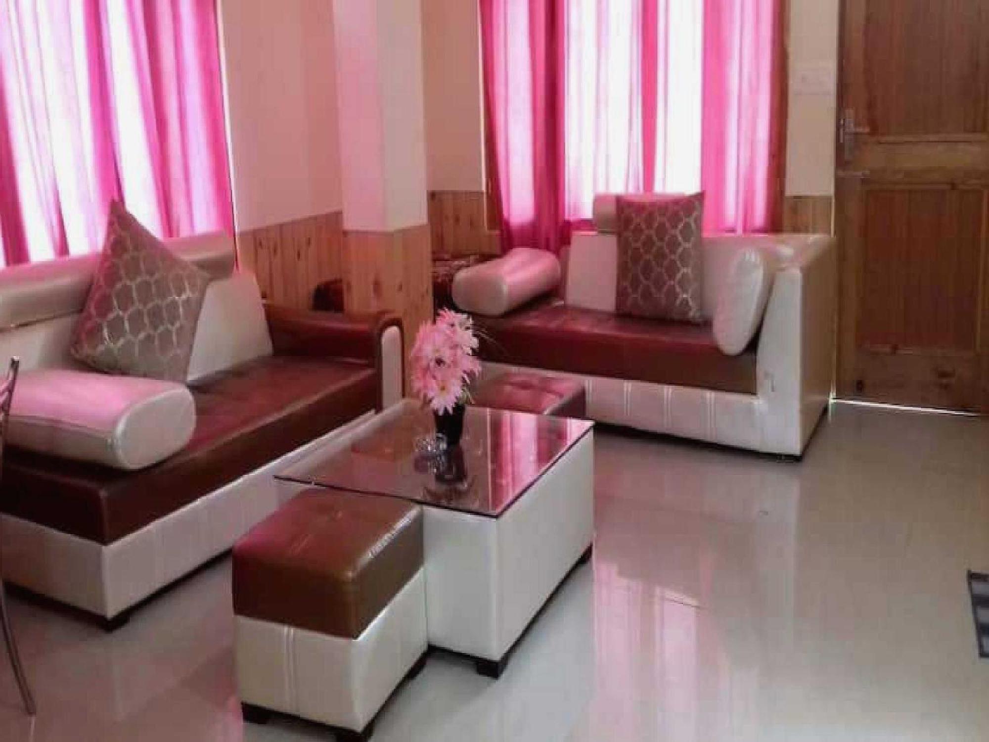 Hotel O Antriksh Cottage Manāli Eksteriør bilde