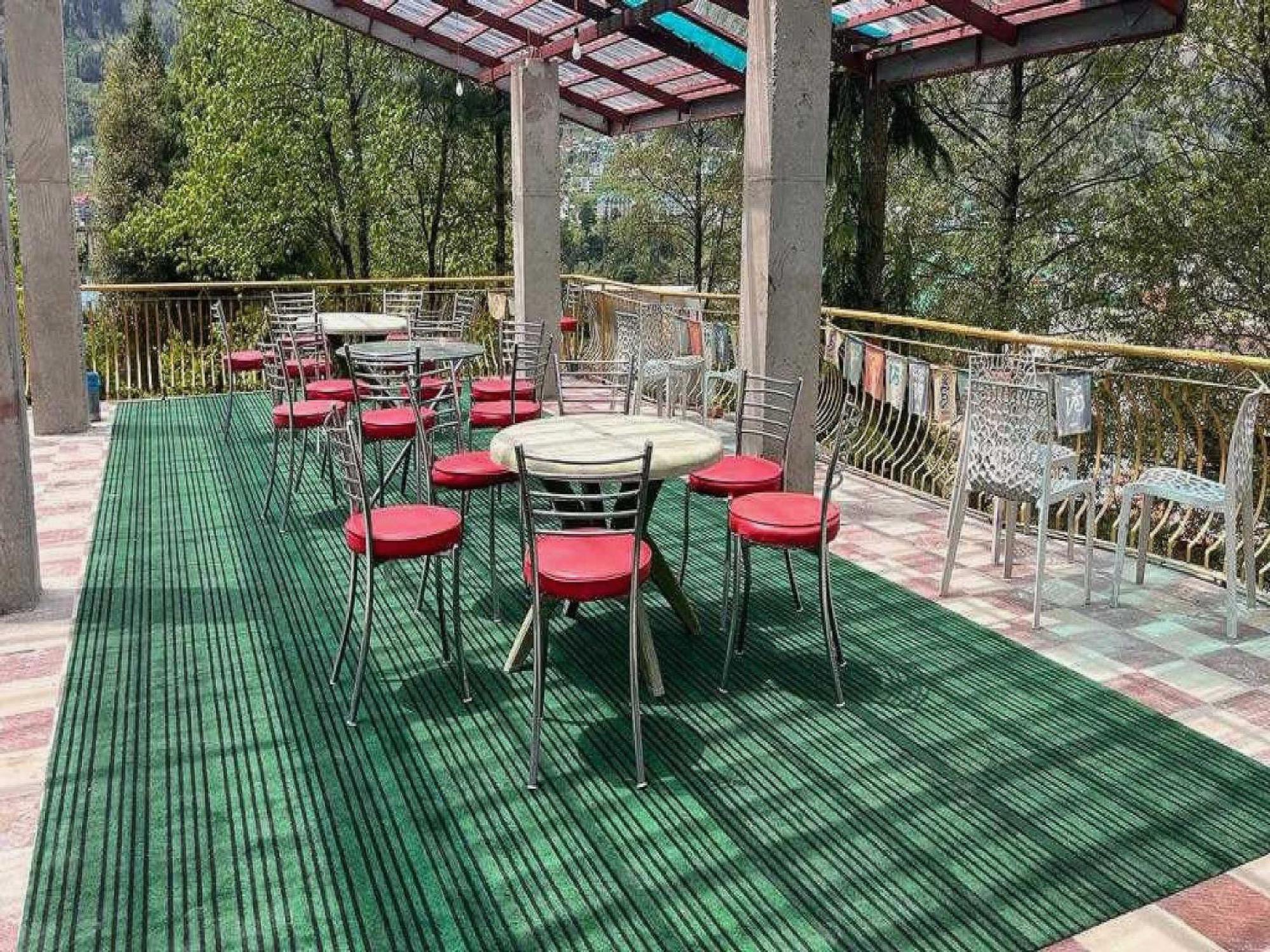 Hotel O Antriksh Cottage Manāli Eksteriør bilde